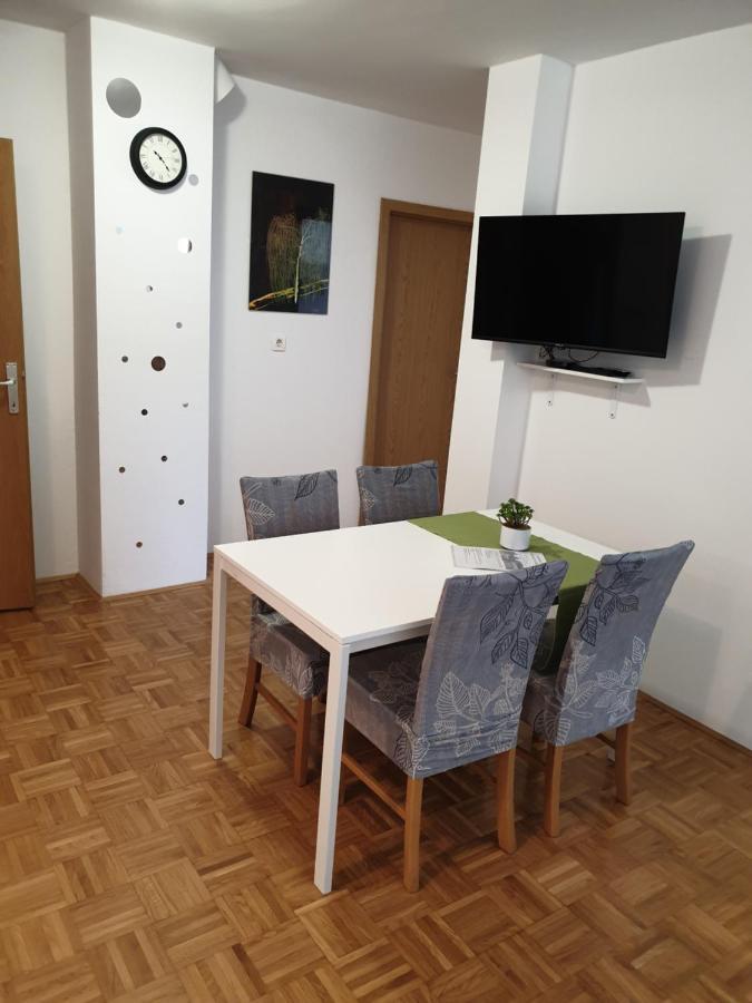 Apartment Emma Ljubljana - Free Parking, Ac, Wifi Esterno foto