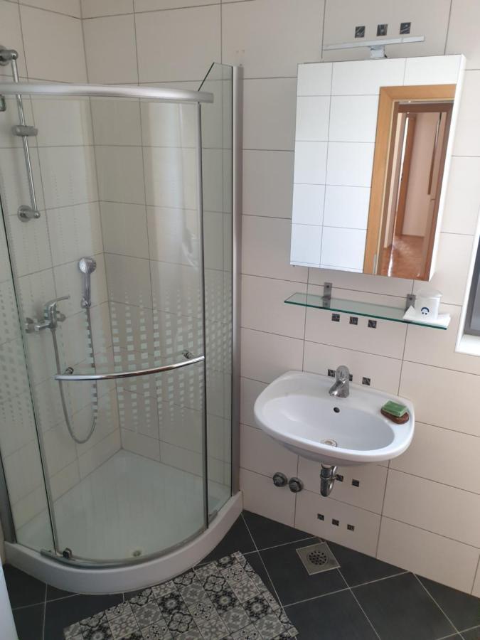 Apartment Emma Ljubljana - Free Parking, Ac, Wifi Esterno foto