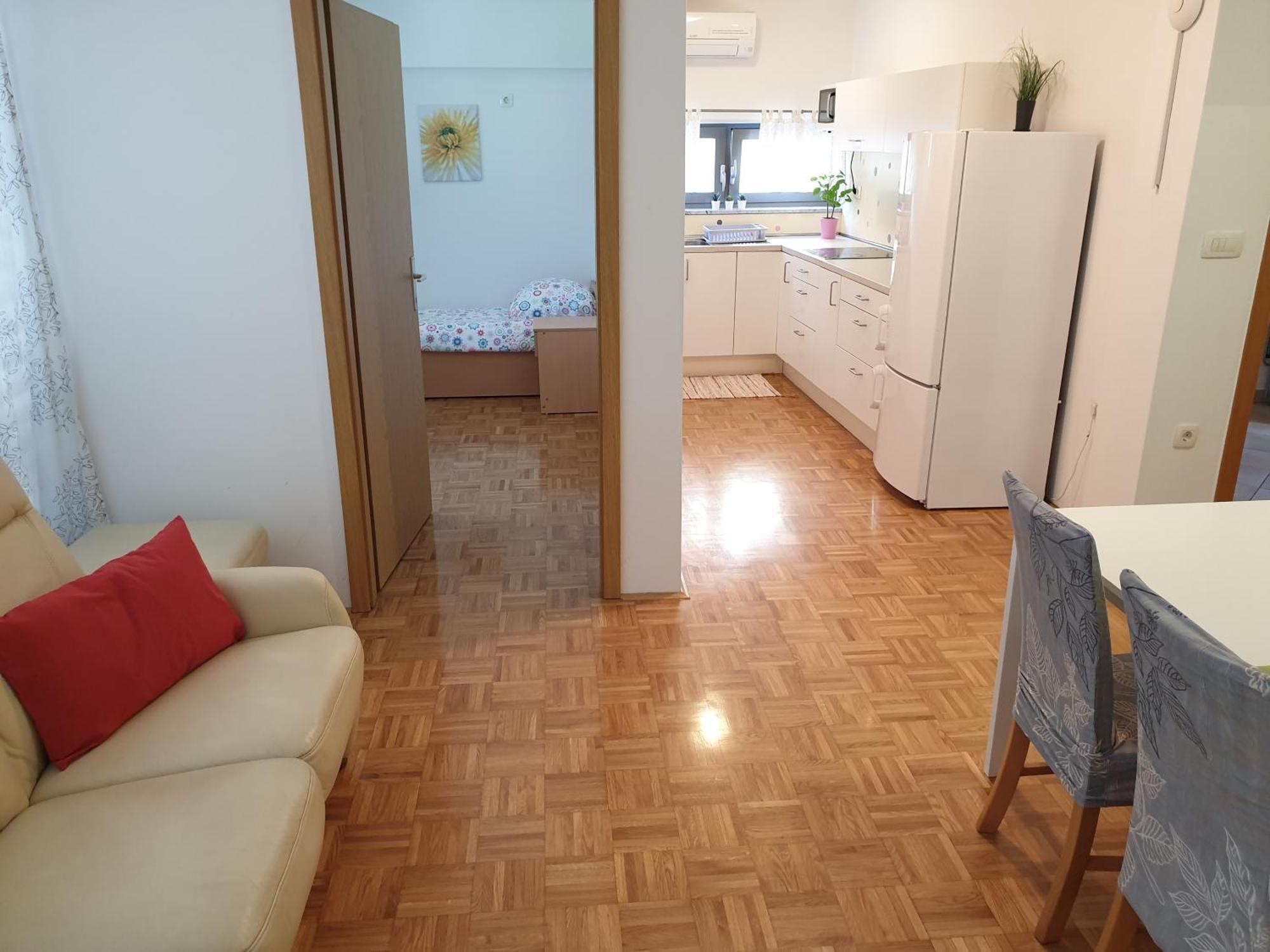 Apartment Emma Ljubljana - Free Parking, Ac, Wifi Camera foto